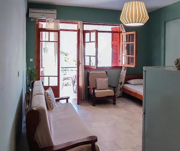 Seampathia Apartment *